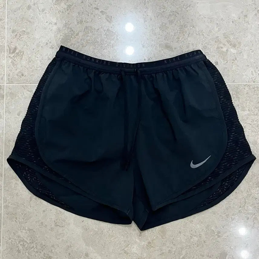 [BUNJANG] Nike Running Division Women's Shorts / 나이키 러닝 디비전 쇼츠
