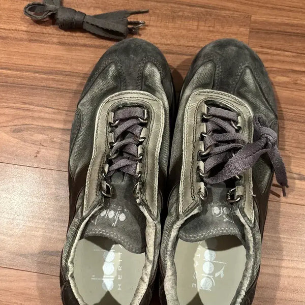 [BUNJANG] Diadora Heritage Sneakers Dark Grey / 새상품) 디아도라 헤리티지 운동화 다크 그레이 230