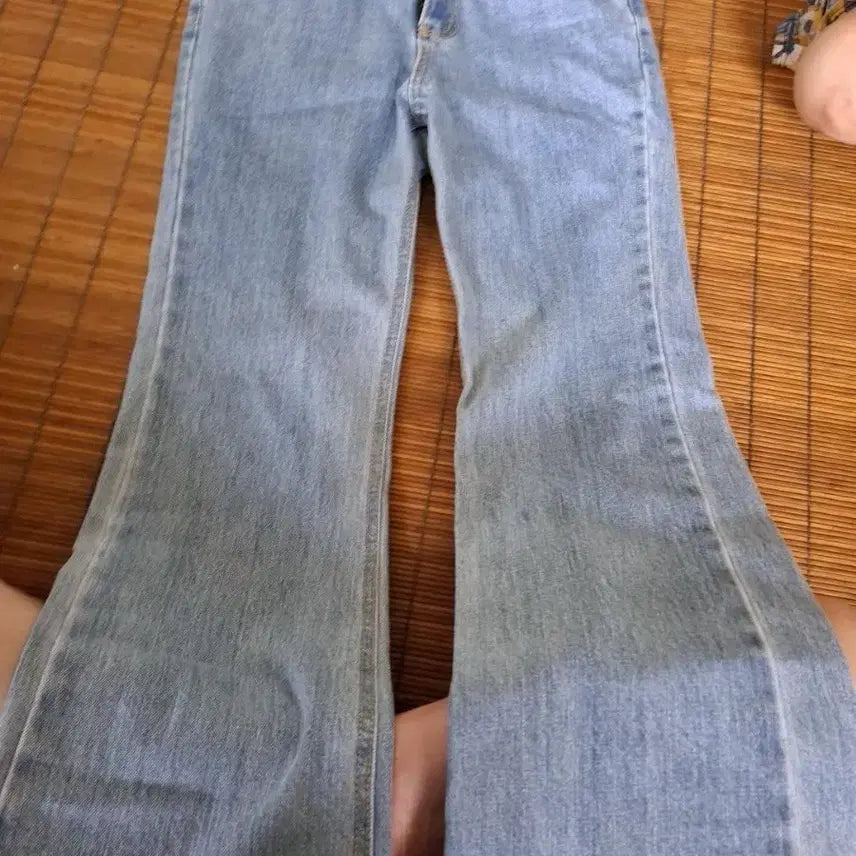 [BUNJANG] Light Wash Blue Denim Bootcut Jeans / 청바지 팝니다.
