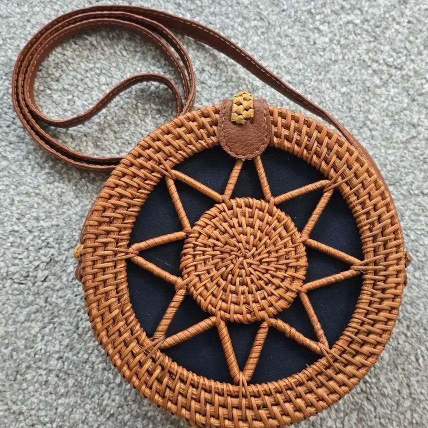 [BUNJANG] Rattan Tambourine Crossbody Bag / (새상품) 라탄 크로스백/ 라탄 탬버린백