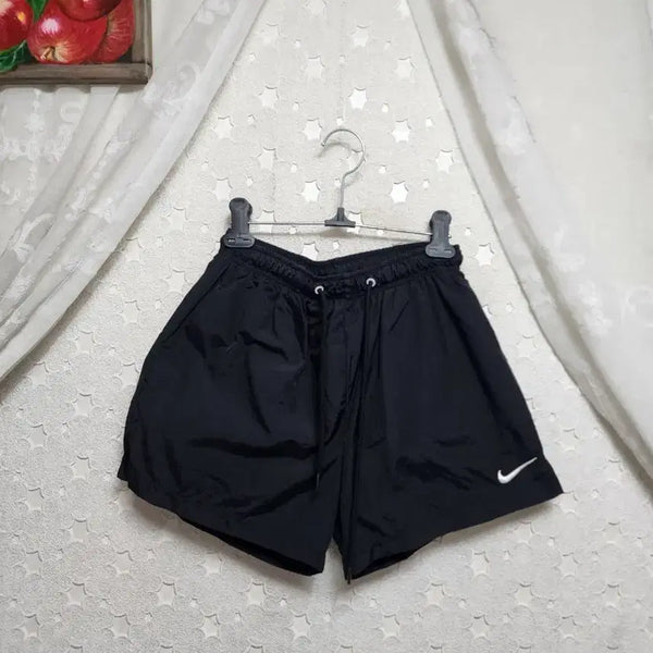 [BUNJANG] Women's Black Woven Shorts / 블랙 우븐 반바지 여성s