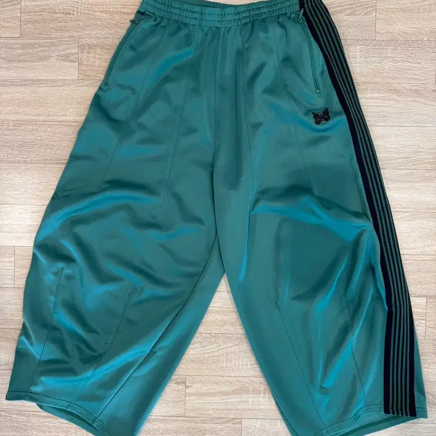 [BUNJANG] Needles H.D. Track Pants Poly Smooth Emerald M / 니들스 H.D. 트랙 팬츠 폴리 스무스 에메랄드