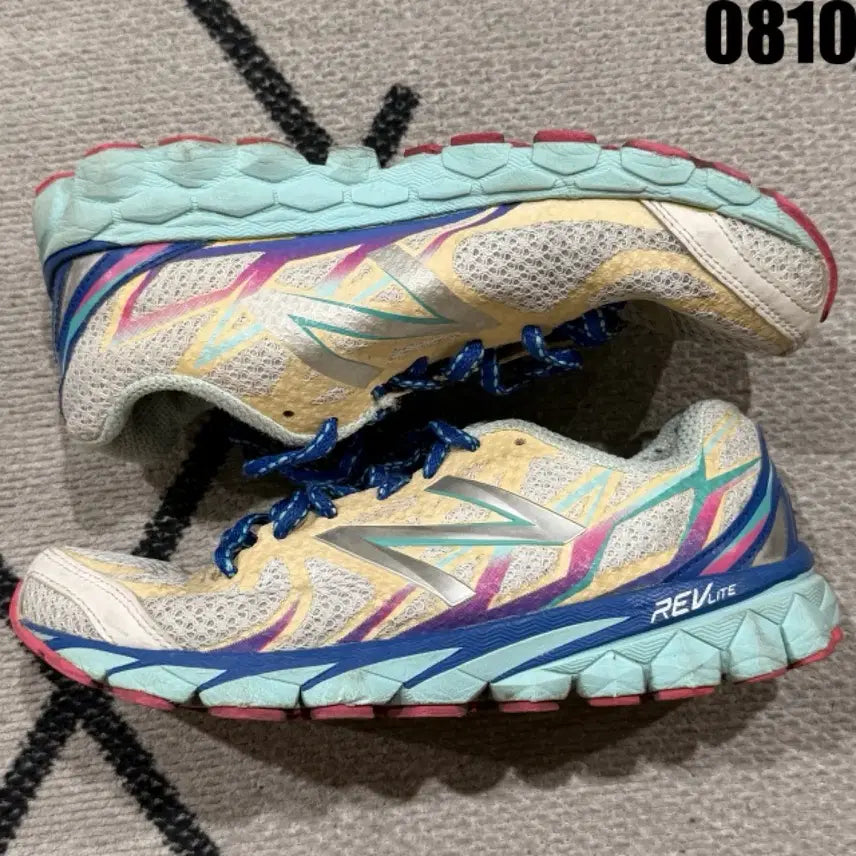 [BUNJANG] New Balance Revlite Women's Sneakers (235) / 뉴발란스 레브라이트 여성 운동화 235