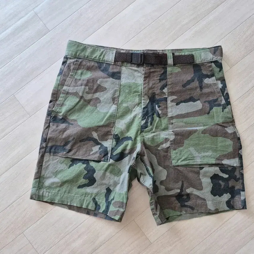 [BUNJANG] Nike SB Camo Cargo Shorts Size 32 / 나이키 SB 카모 반바지 32