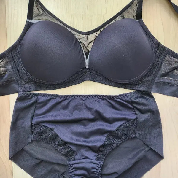 [BUNJANG] Black See-Through Detail Bra Panty Set / 블랙 시스루포인트 브라 팬티 세트