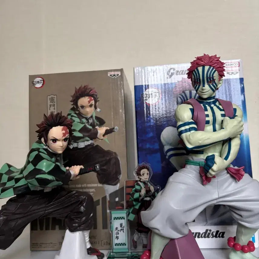 [BUNJANG] Demon Slayer Tanjiro Akaza Maxetic Figure & Acrylic Bundle Set / (일괄 택포3.2)귀멸의 칼날 탄지로 아카자 맥시매틱 피규어&아크릴 팝니다