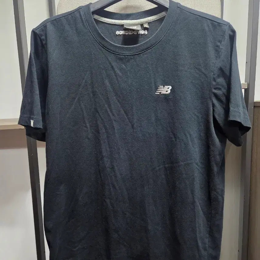 [BUNJANG] New Balance Short Sleeve T-Shirt Black / 뉴발란스 반팔 티셔츠 블랙