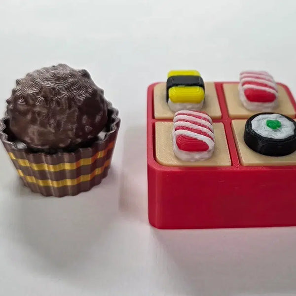 [BUNJANG] Ferrero Rocher Sushi Clicker Keychain / 클릭커 페레로로쉐 초밥 키링