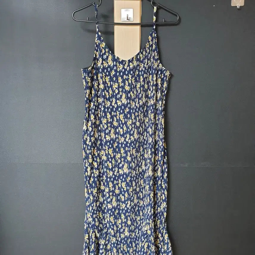 [BUNJANG] Flower Pleated Long Dress / 진짜만원 난닝구 플라워주름 롱원피스 55 66 네이비