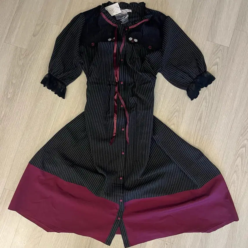 [BUNJANG] Axes Femme Rose Button-Up Dress / 악시즈팜 Axes Femme 장미 버튼업 원피스
