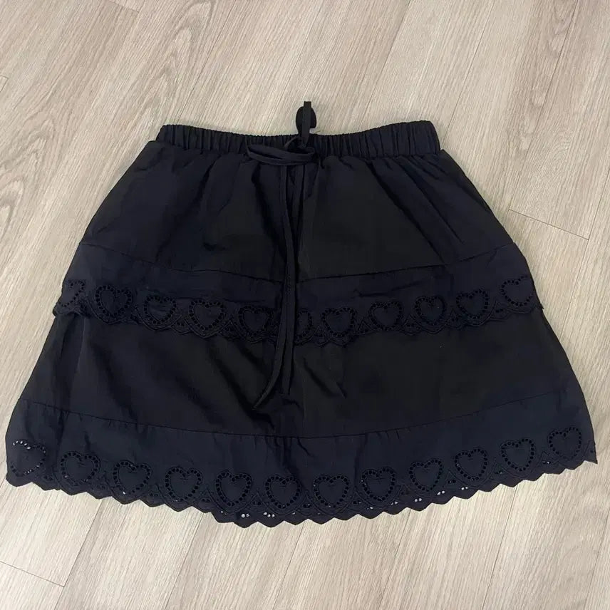 [BUNJANG] Heart Punching Layered Mini Skirt / 하트 펀칭 레이어드 스커트