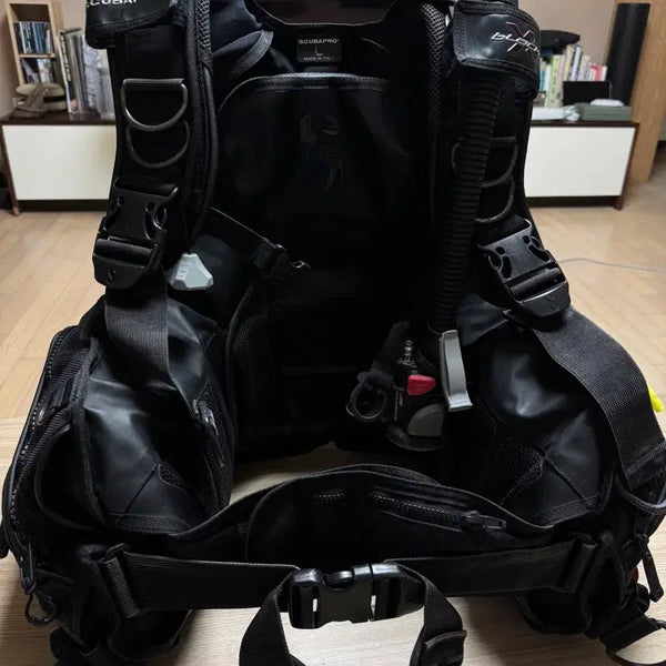 [BUNJANG] Scubapro X-Black BCD (Air2) Size L / 스쿠버프로 엑스블랙BCD (Air2)
