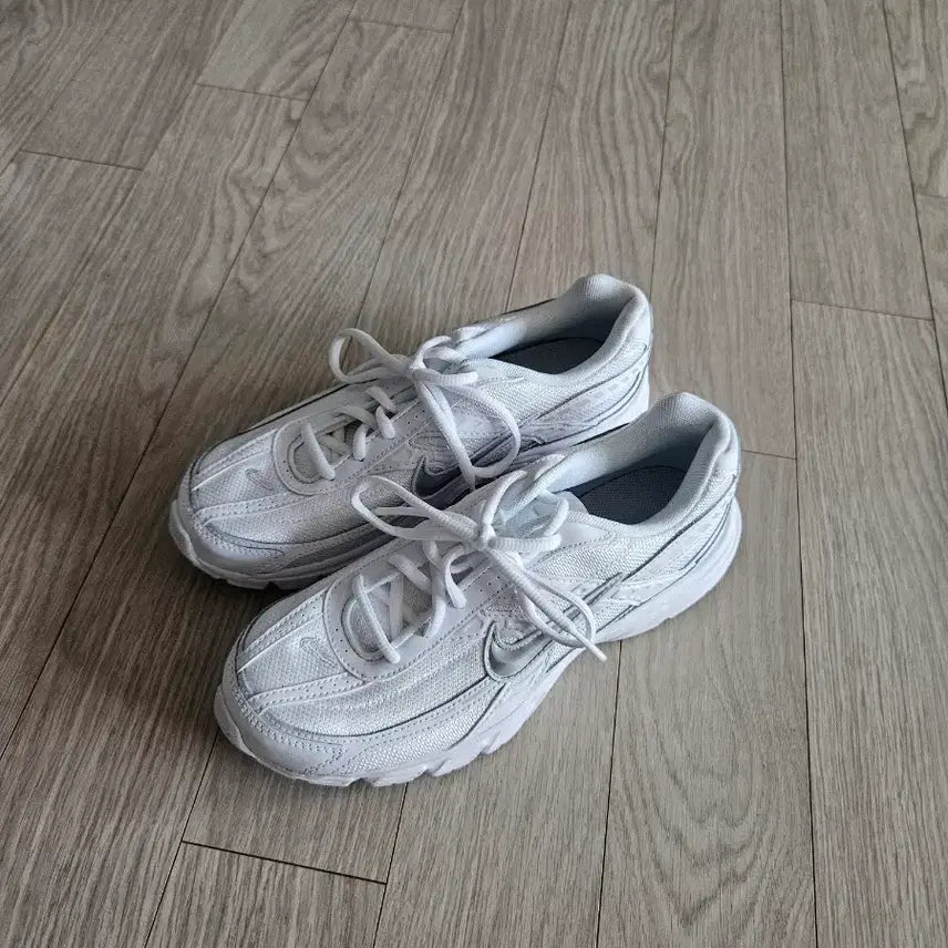 [BUNJANG] Nike Initiator Sneakers / 나이키 이니시에이터 운동화