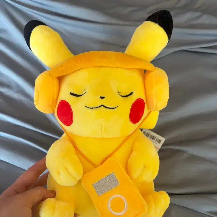 [BUNJANG] Pikachu Plush Toy / 피카츄 인형