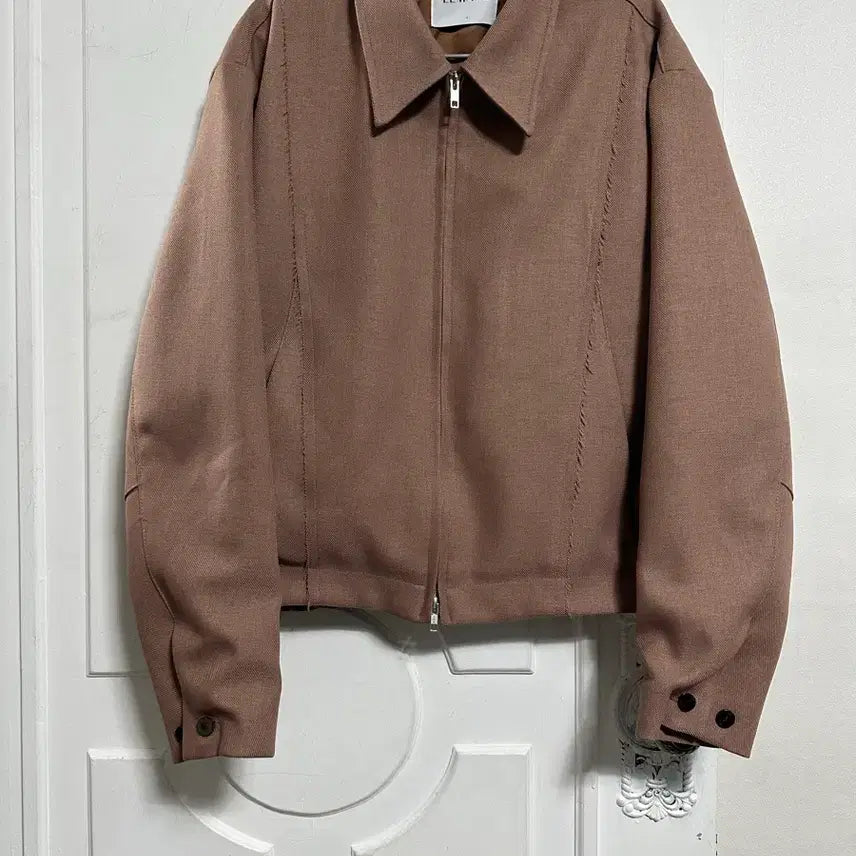 [BUNJANG] Lemad Low-Cut Short Jacket / 르마드 로우컷 뒷밴딩 숏자켓