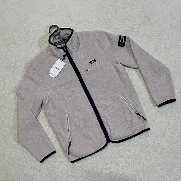 [BUNJANG] National Geographic Fleece Jacket M (New) / M 새상품 네셔널지오그래픽 후리스 자켓 B.017