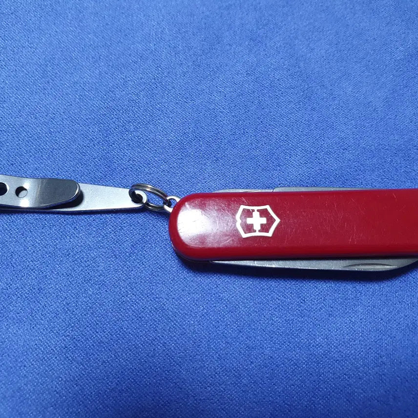 [BUNJANG] Victorinox Classic SD Multitool Keychain with EDC Clip / 빅토리녹스 클래식 SD 멀티툴 키체인 EDC 클립 열쇠고리