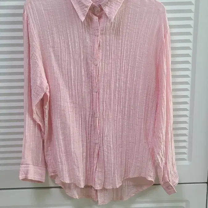 [BUNJANG] Women's Pink Crinkle See-through Blouse with Back Slit and Ribbon Detail / 살안타템 시스루 여성 핑크 크링클 뒷트임 리본포인트 셔츠 블라우스