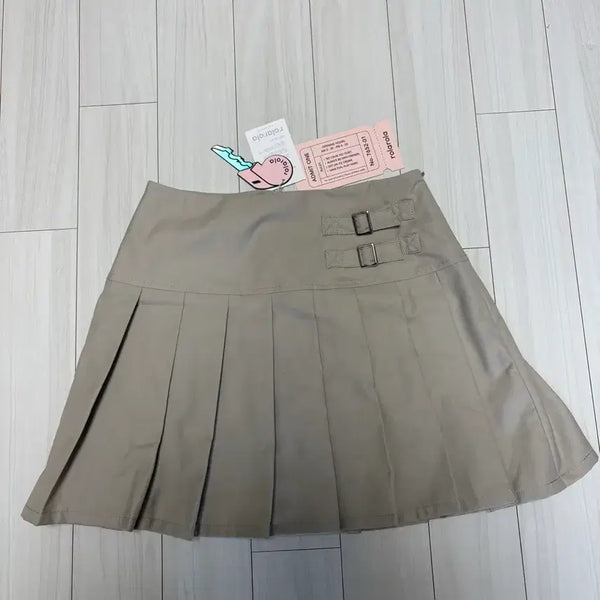 [BUNJANG] RollerRAOLA Buckle Pleated Skirt Beige S / [새상품]로라로라 버클 플리츠 스커트 베이지s