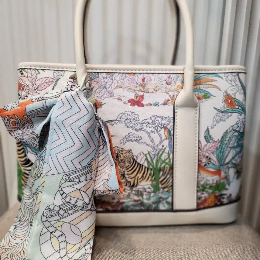 [BUNJANG] Tiger Pattern Tote Bag with Scarf Set / 호랑이 패턴 토트백 + 스카프 포함 새상품 가로26 세로18 폭10사이즈