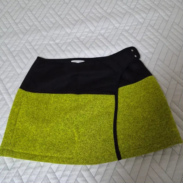 [BUNJANG] Descente Women's Golf Color-Block Wrap Skirt (Lime/Black) / 데상트 여성 골프 배색 랩 스커트 (라임/블랙)