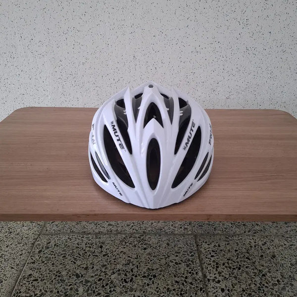 [BUNJANG] MUTE PRO-A1 Bicycle Helmet (XL) White / MUTE PRO-A1 자전거 헬멧(XL) 화이트 판매합니다~~