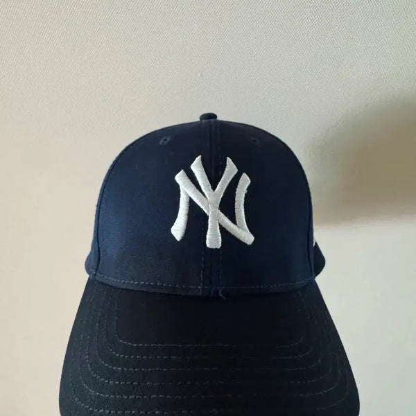 [BUNJANG] New Era New York Yankees Cap / 뉴해튼 뉴욕양키스 모자