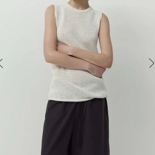 [BUNJANG] Rough Side White Label Crochet Knit Sleeveless Ivory / 러프사이드 화이트라벨 크로셰 니트 슬리브리스 아이보리