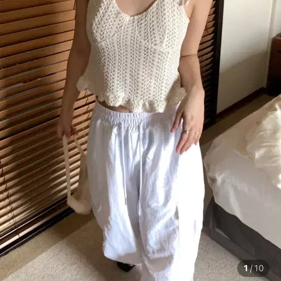 [BUNJANG] Crochet Knit Halterneck Top / 새상품 크로셰 니트 홀터넥 탑