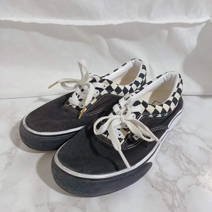 [BUNJANG] Vans Women's Sneakers / 반스 여성 스니커즈 230 (26D357)
