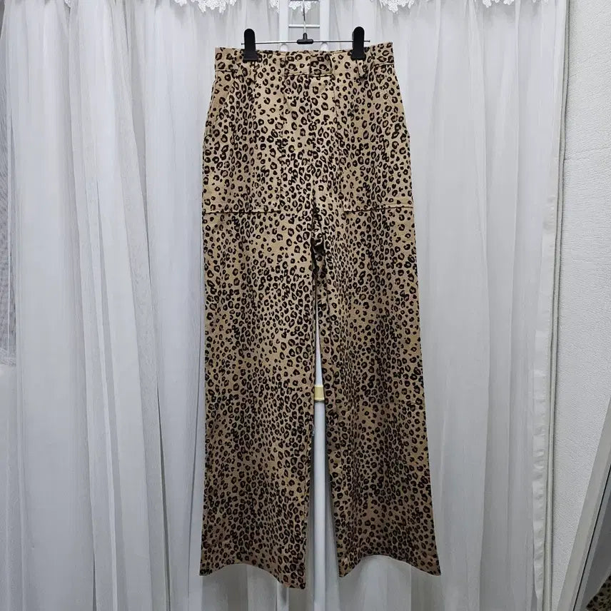 [BUNJANG] Maison Steph Leopard Pattern Wide Pants / 레오파드 패턴 와이드 팬츠(메종스텝)