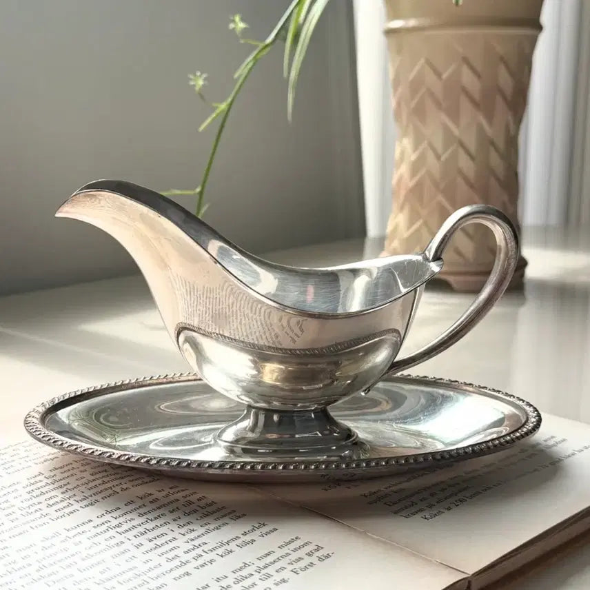 [BUNJANG] Vintage Silver-Plated Integrated Gravy Boat / 빈티지 실버플레이트 일체형 그레이비보트