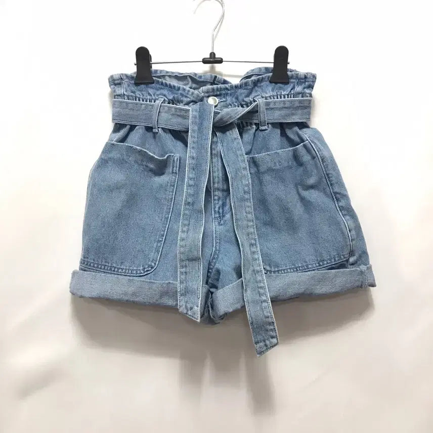 [BUNJANG] Zara High-Waist Denim Shorts / 자라 하이웨스트 데님 반바지(26~28인치)