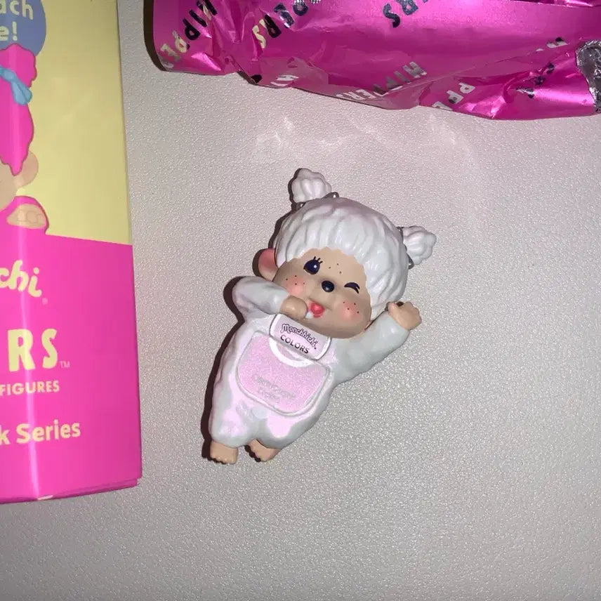 [BUNJANG] Monchhichi Hyper Secret White / 몬치치 히퍼 시크릿 화이트