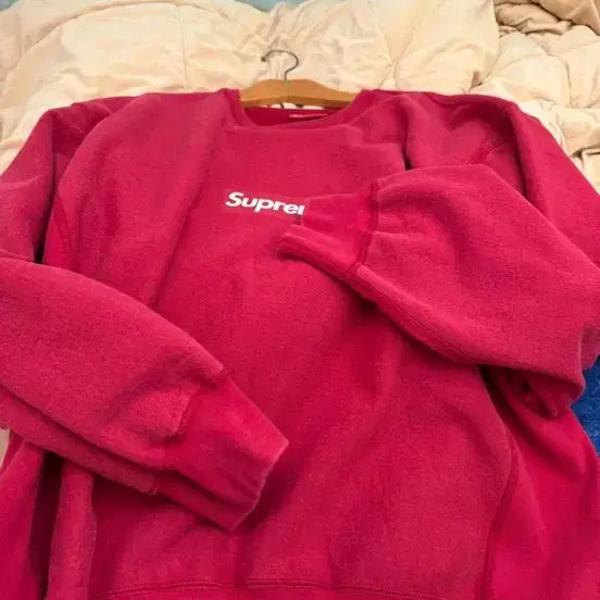 [BUNJANG] Supreme Washed Box Logo Crewneck Red (25SS) / 슈프림 워시드 박스 로고 크루넥 레드 (25SS) 팝니다. 174/83 기준 루즈핏으로 입기 좋아요.