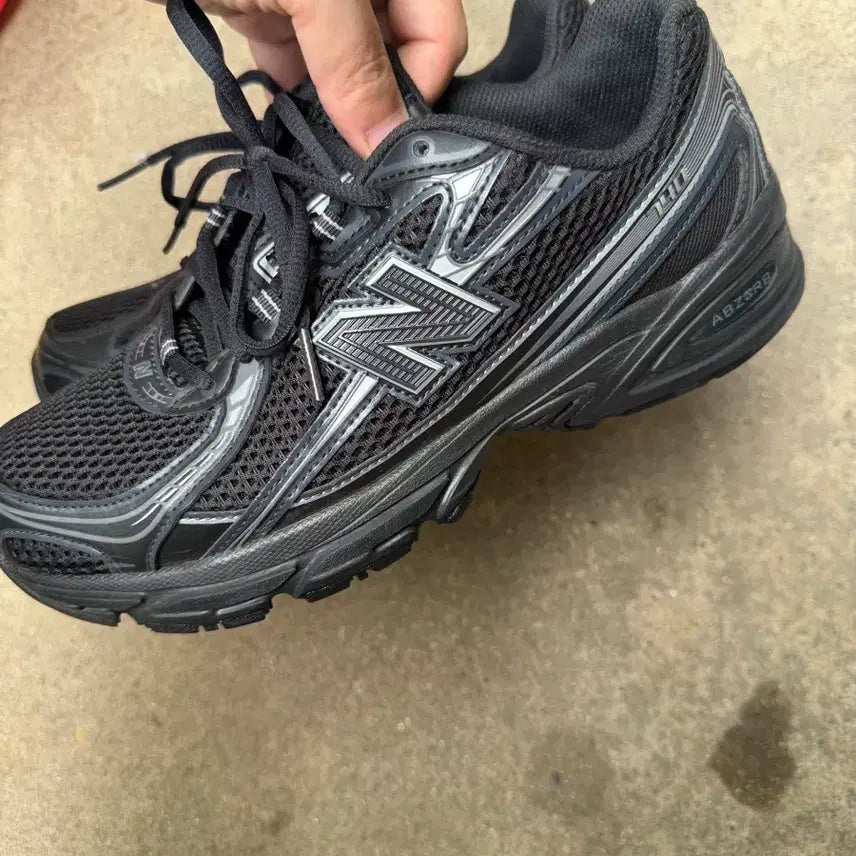 [BUNJANG] New Balance 740 Sneakers / 뉴발란스 740 운동화