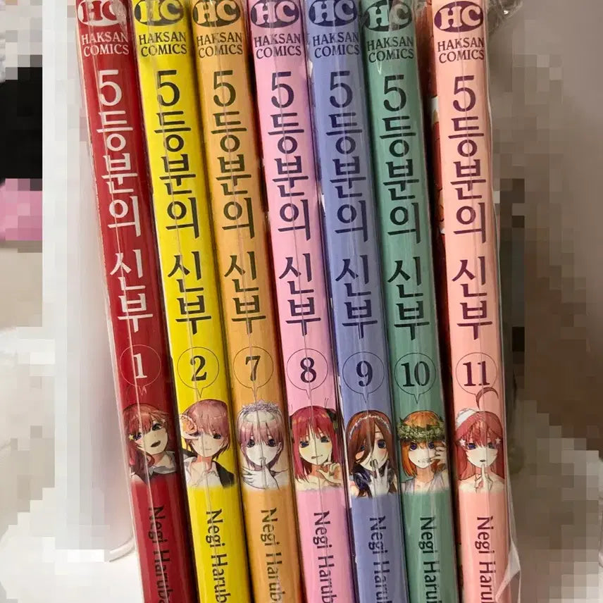 [BUNJANG] The Quintessential Quintuplets Manga Volumes 7-11 + 3 Plushies Bundle Set / 5등분의 신부 만화책 1.2/7~11권 + 누이 3개 일괄