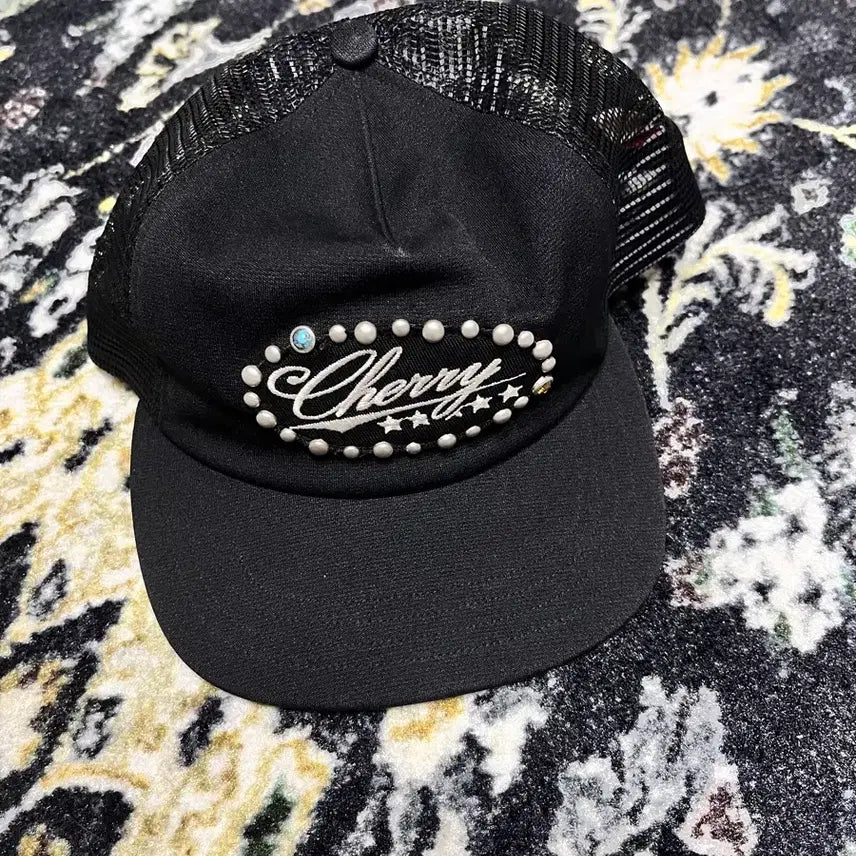 [BUNJANG] Cherry LA Studded Trucker Cap Black / Cherry LA 스터드 트러커 캡 판매