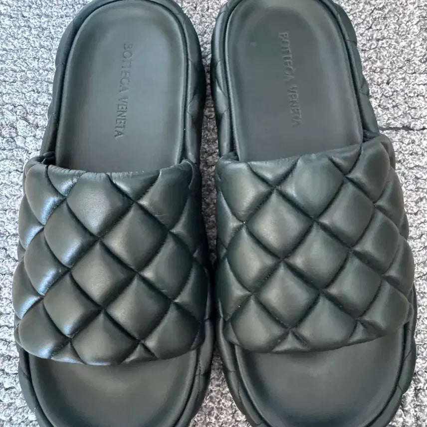 [BUNJANG] Bottega Veneta Quilted Leather Slippers / 보테가베네타 퀼팅 레더 슬리퍼