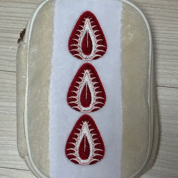[BUNJANG] Strawberry Sando Pouch / 딸기 산도 파우치