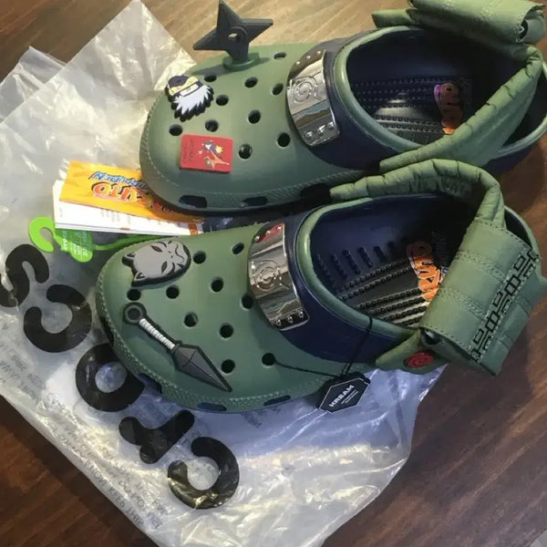 [BUNJANG] Naruto Kakashi Crocs (250mm) / (미사용)나루토 카카시 크록스 250