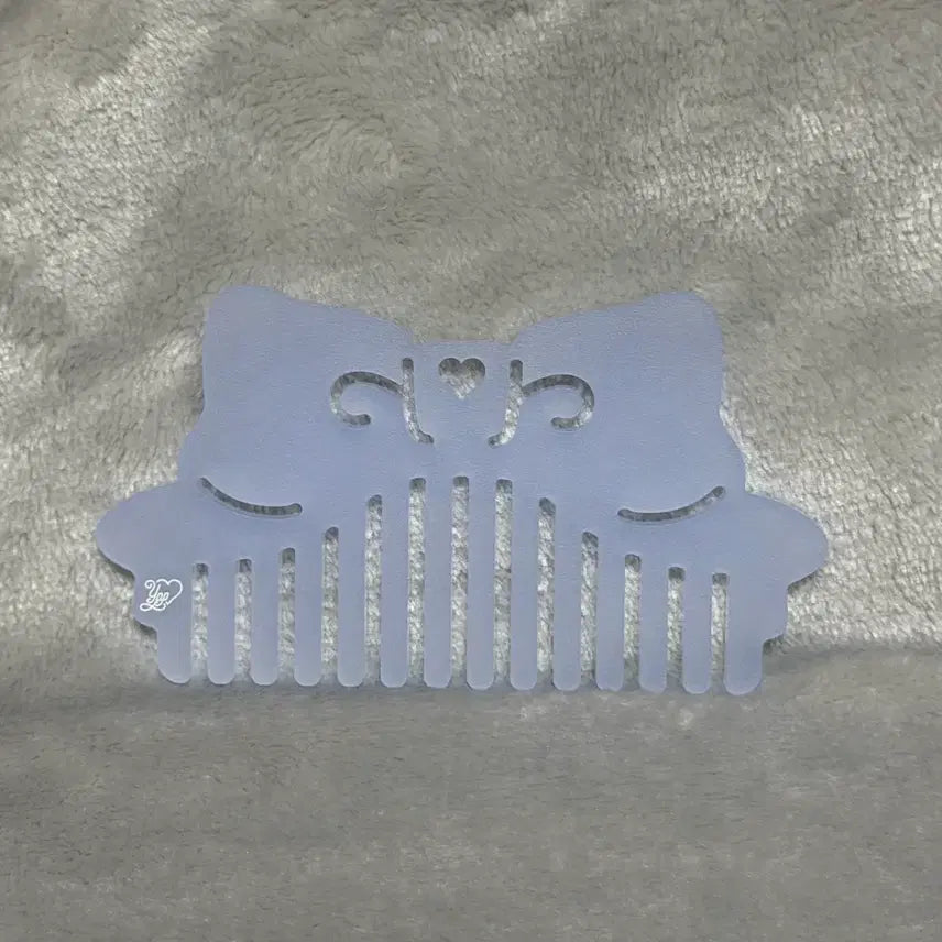 [BUNJANG] Yeonpofo Baby Blue Acrylic Comb Unsealed Unused / 연포포님 아크릴 빗 베이비 블루 개봉 미사용