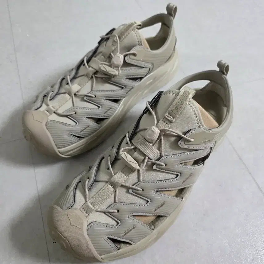 [BUNJANG] Hoka Hopara 1 Sand Beige 295mm / [새상품] 호카 호파라1 샌드베이지 295mm