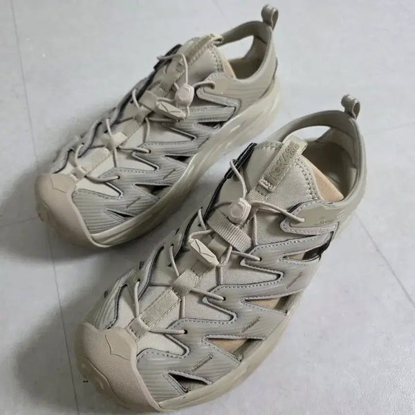 [BUNJANG] Hoka Hopara 1 Sand Beige 295mm / [새상품] 호카 호파라1 샌드베이지 295mm