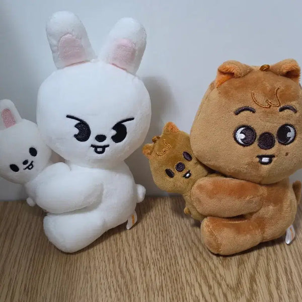 [BUNJANG] Stray Kids SKZOO Magnet Plush Set (Leebit, Han Quokka) - Celebrate Version / 스키주 마그넷 풀러쉬 세트(리빗, 한쿼카)