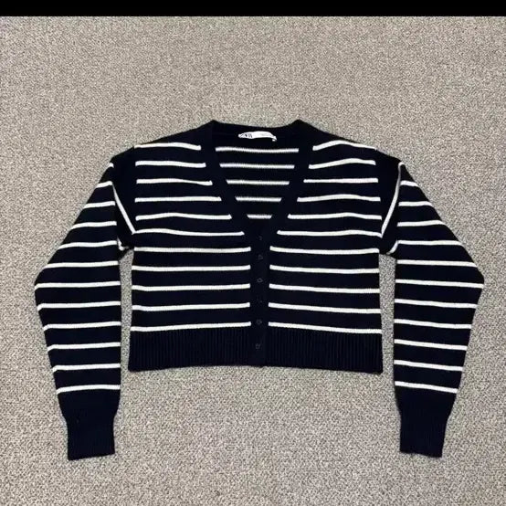 [BUNJANG] Zara Knit Sweater S / 자라 니트 s