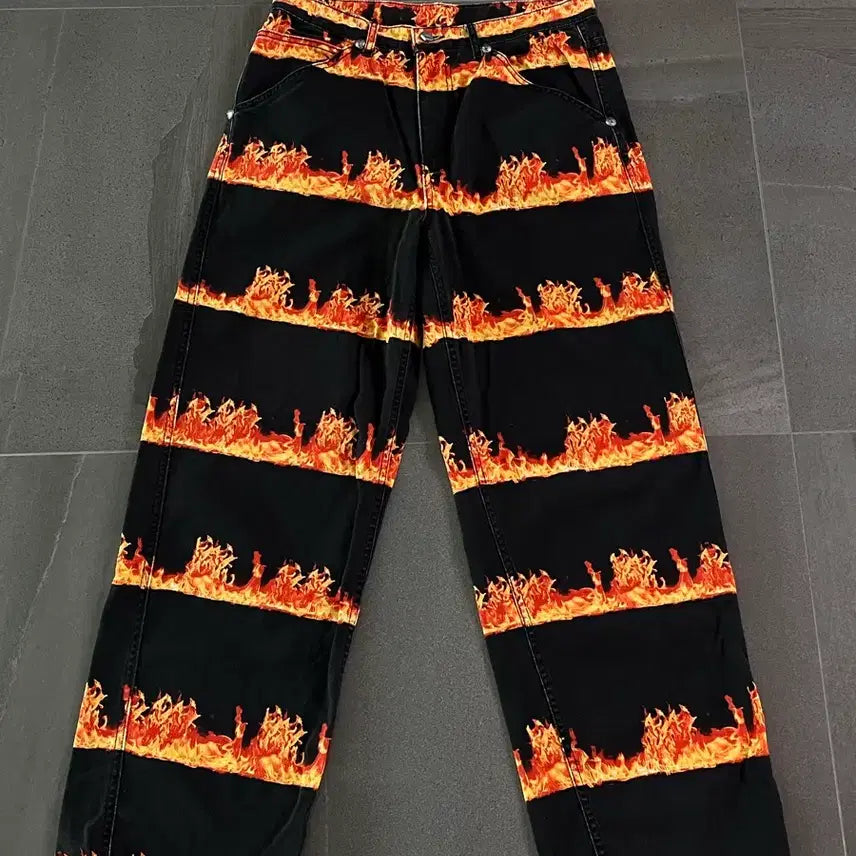 [BUNJANG] Thug Club Chopper Flame Pants (L) / Thug club 쵸퍼 플레임 팬츠 L사이즈