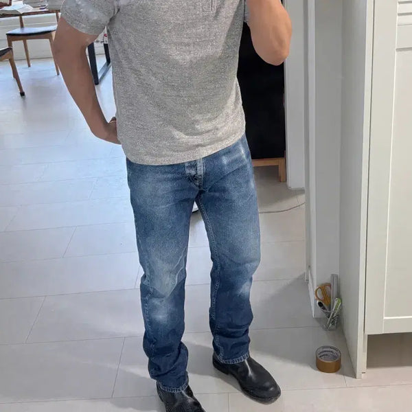 [BUNJANG] Levi's 505 Blank Tab Medium Blue Vintage Fading Regular Straight Fit Jeans (W33 L32) / 리비이스 505 블랭크탭 미디엄블루 33x32 빈티지페이딩