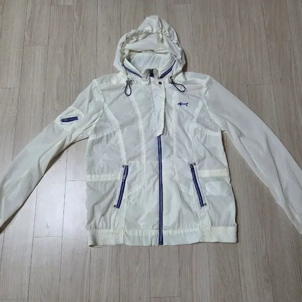 [BUNJANG] Louis Castel Women's Hooded Windbreaker Jacket White / 루이까스텔 후드바람막이 자켓  화이트 여성