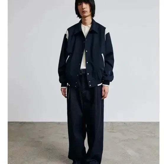 [BUNJANG] Roze Jone Gray Cotton Varsity Jacket Navy / 로드존그레이 코튼 바시티자켓